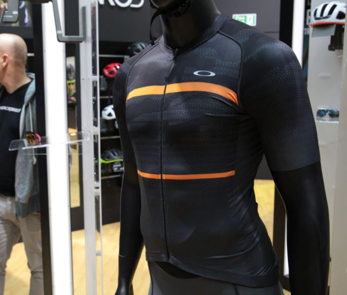 oakley cycling apparel