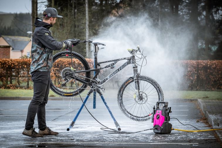 muc off bike pressure washer