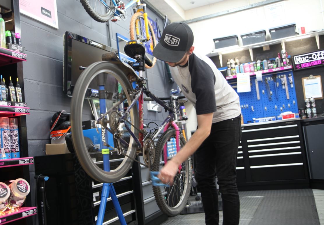 Government's bike repair scheme continues to cause small biz problems - Workshop