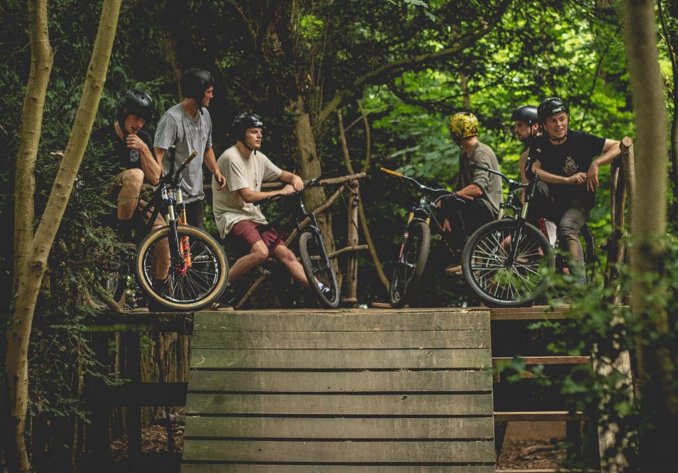 Flow like a pro: Learn to dirt jump with Mike Smith - BikeRadar