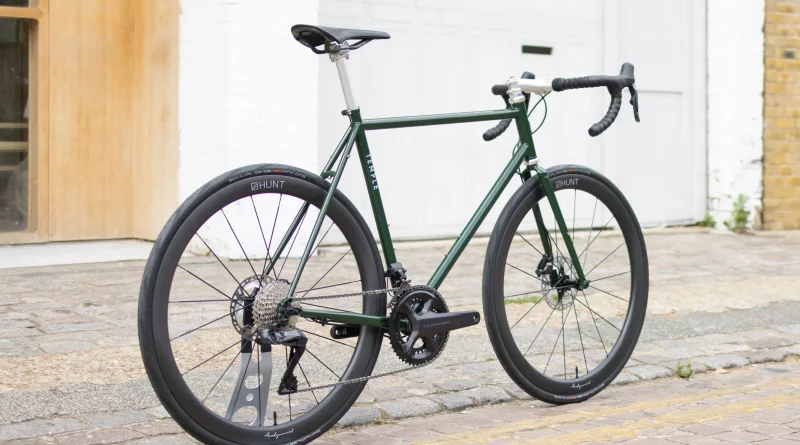 Temple Road in deep vintage green with Hunt deep section carbon wheelset