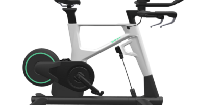MUOV TT Tri bike digital render of frame in white