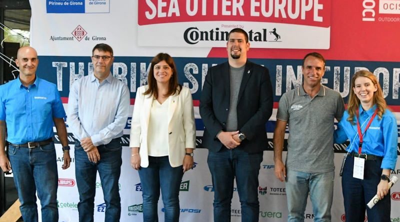 Sea Otter Europe team and participants in the Connect industry speaker events stood in front of the Sea Otter Europe banner