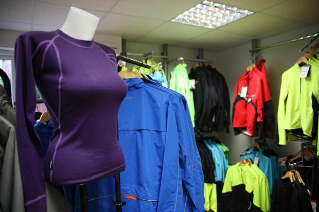 Why fitting rooms are essential and how to increase your clothing